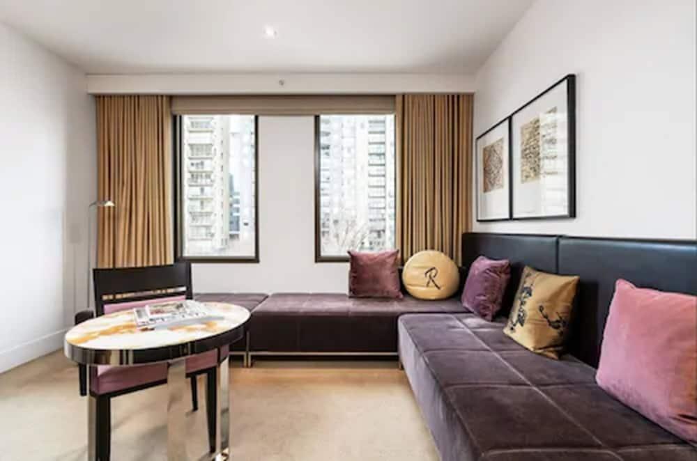 The Royce Hotel Melbourne Exterior photo