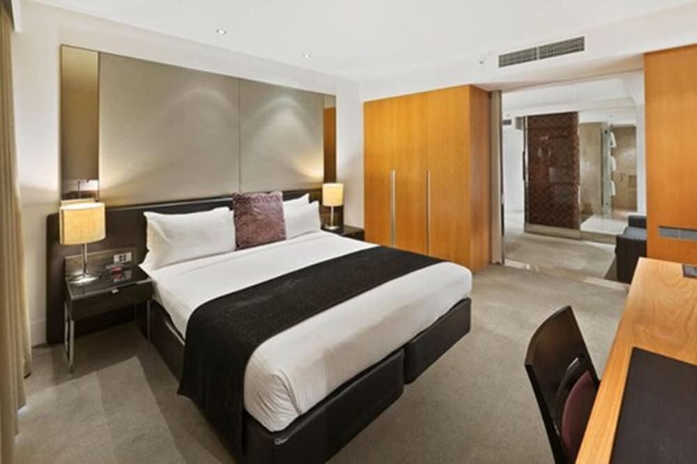 The Royce Hotel Melbourne Exterior photo
